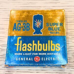 AG-3B GE Super Blue Flashbulbs Pack 12 Bulbs Total Camera General Electric Vtg.